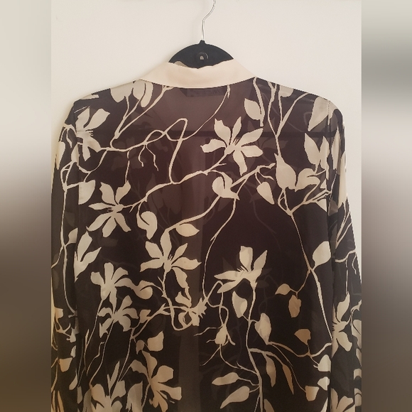 Sheer Floral Blouse - Picture 3 of 4